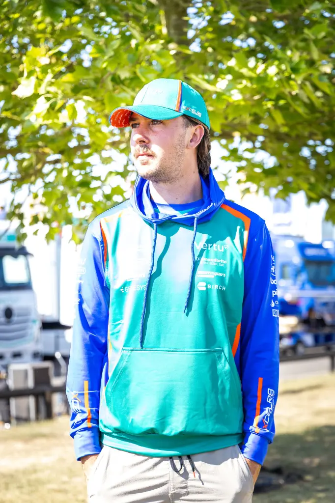 Team VERTU Hoodie 2026 - Junior — detail view