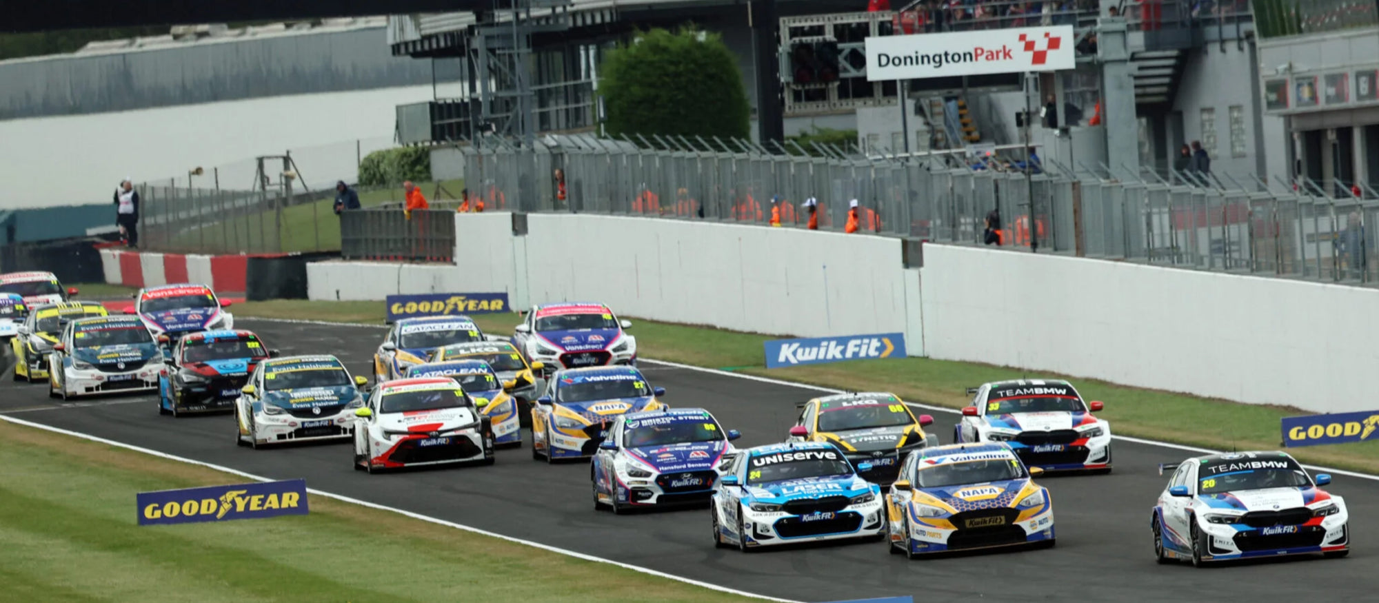 Hill Emerges Victorious After Intense Donington Park Battle